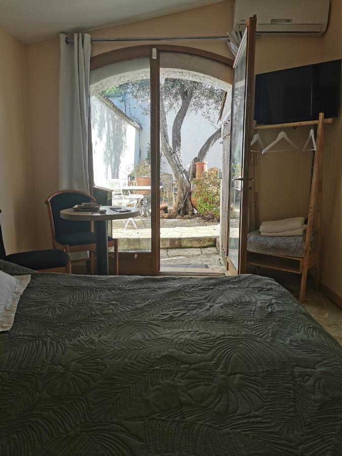 site machambreencamargue Vauvert Extérieur photo